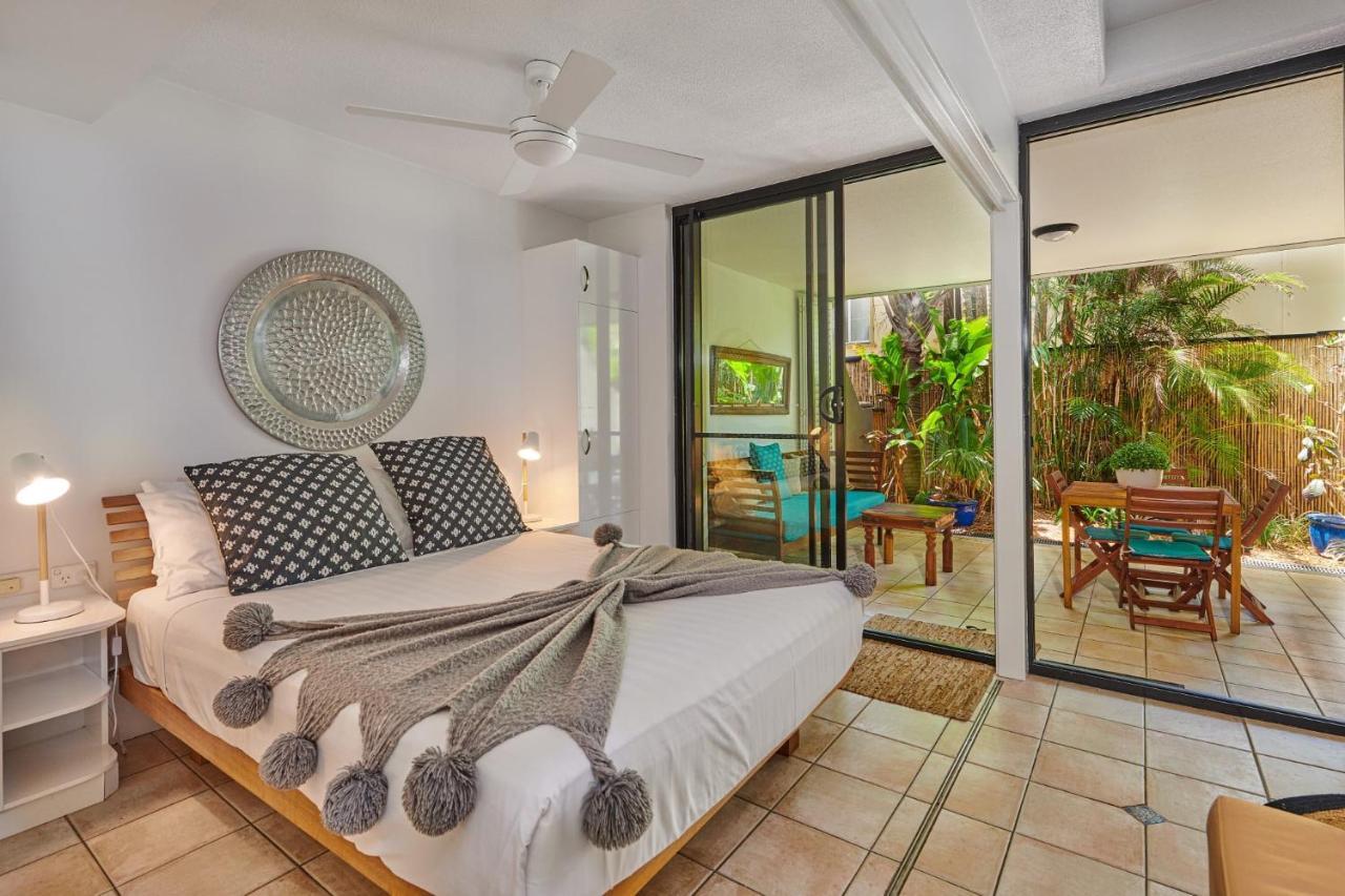 Julians Apartments Byron Bay Exterior photo