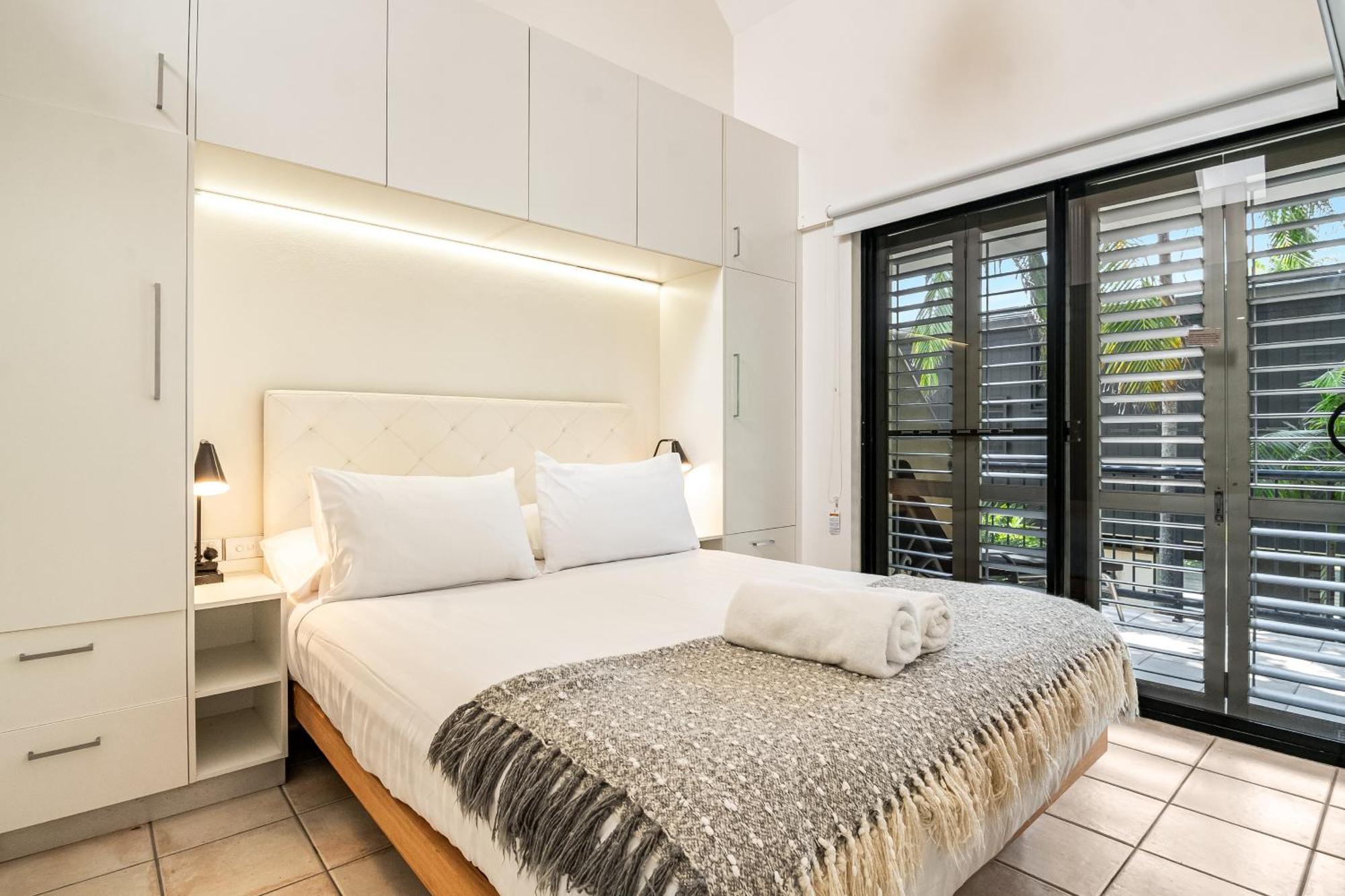 Julians Apartments Byron Bay Exterior photo