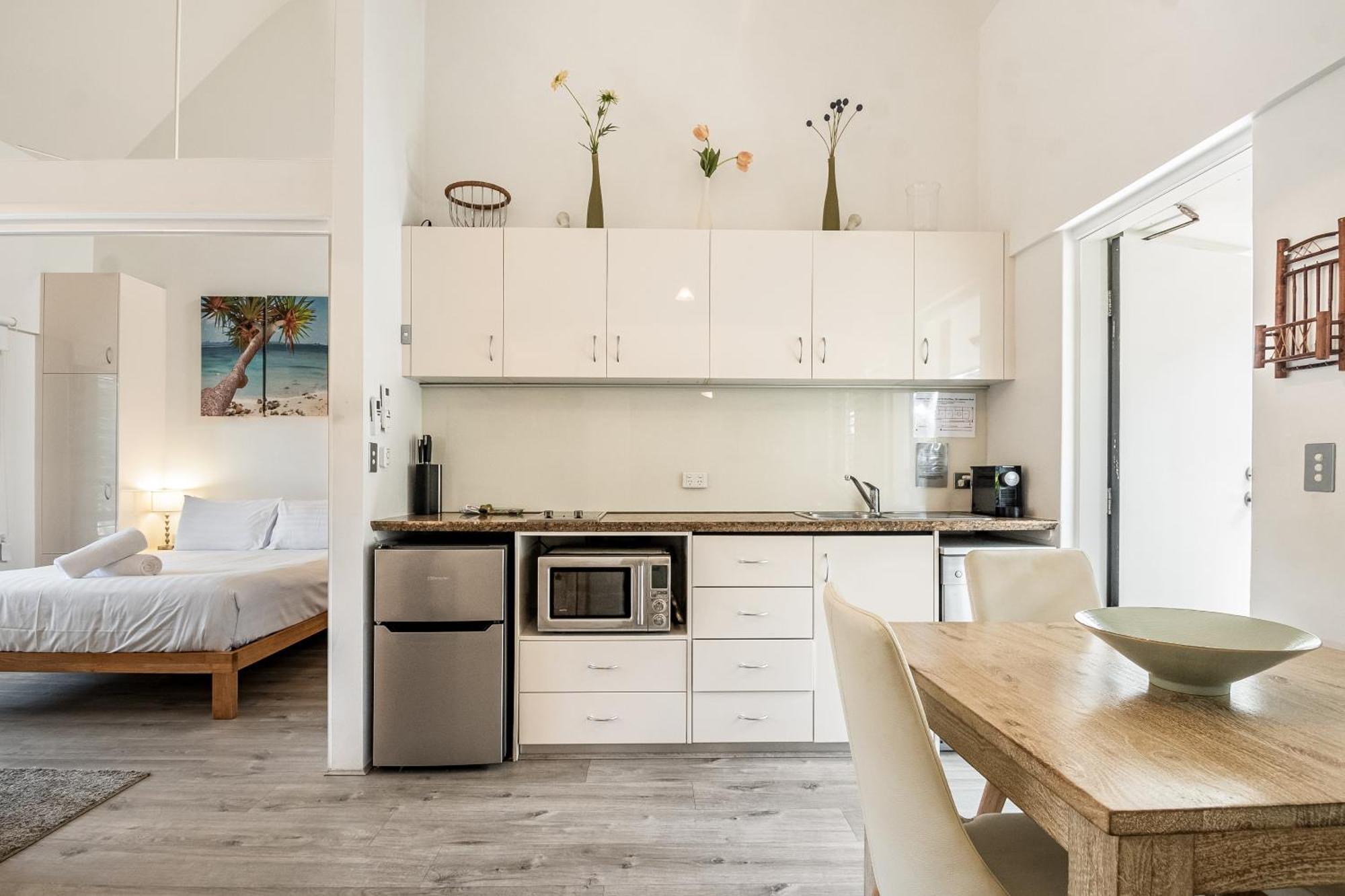 Julians Apartments Byron Bay Exterior photo