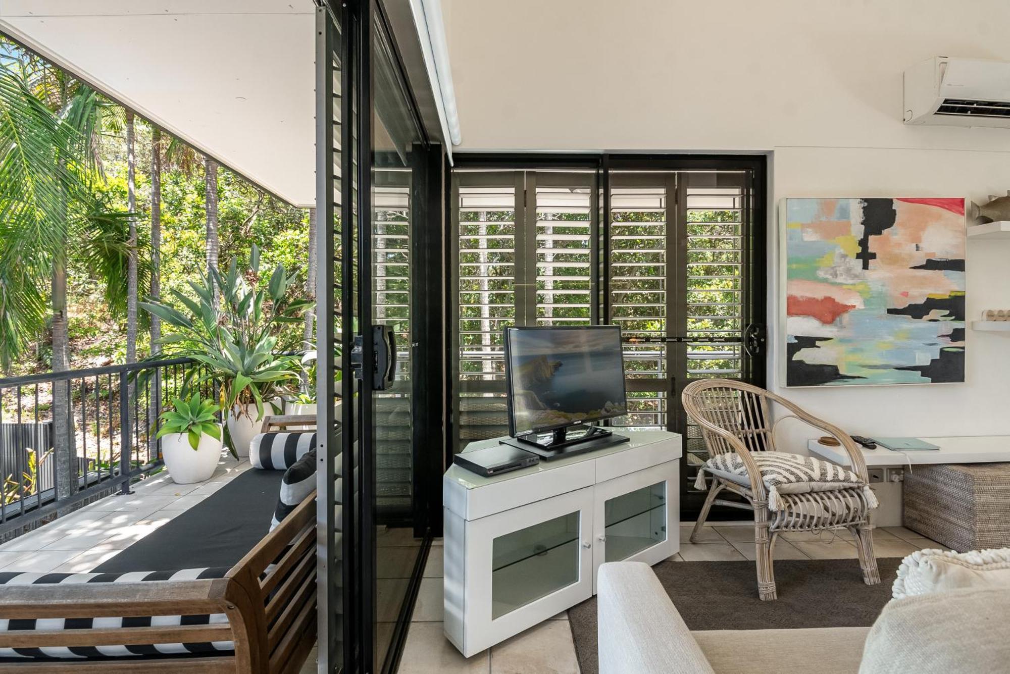 Julians Apartments Byron Bay Exterior photo